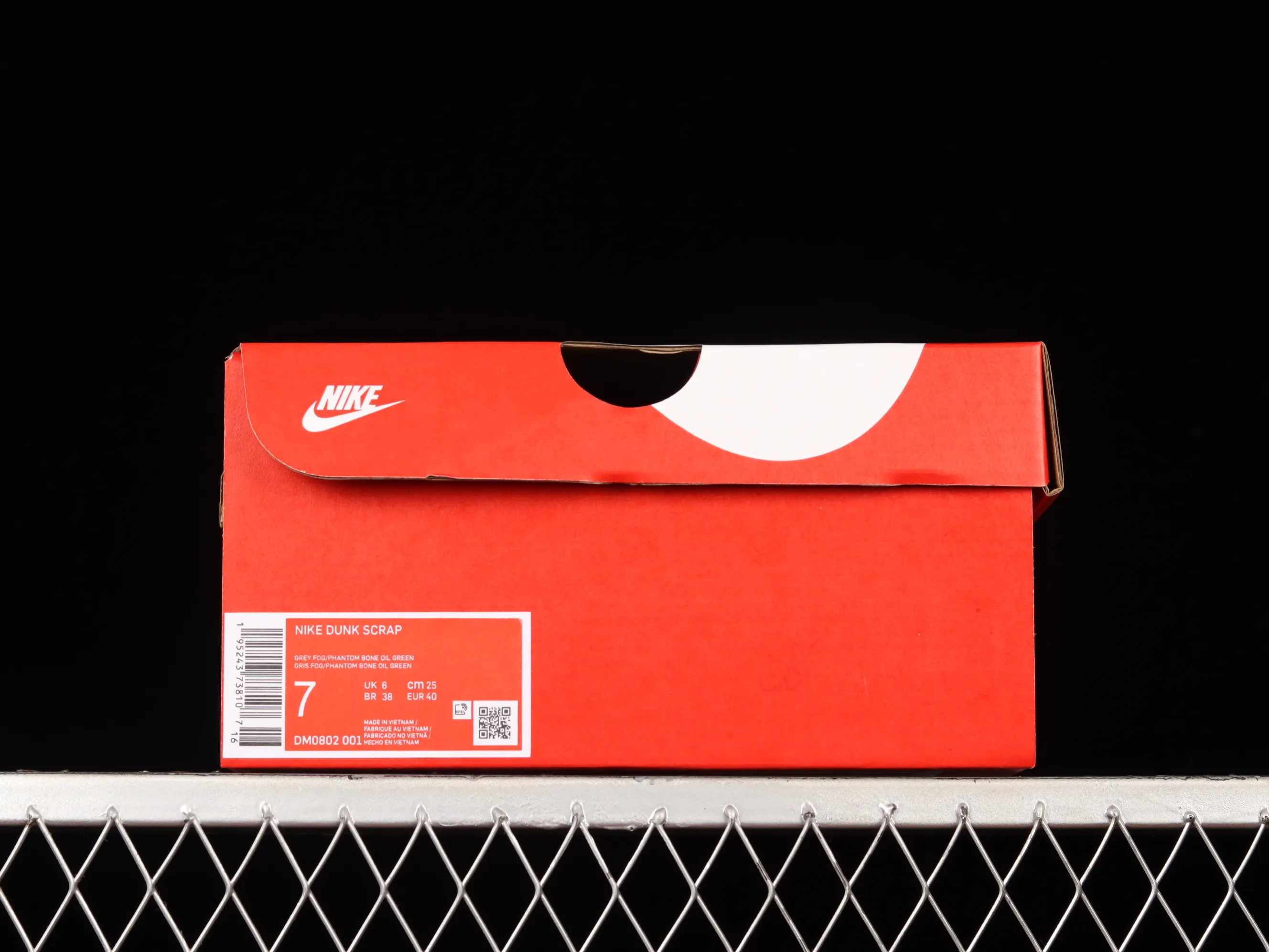 All categories Nk SB Dunk series Nk SB Dunk Low low-top skate shoes Nk Dunk Scrap stitching low-top skate shoes DM0802-001